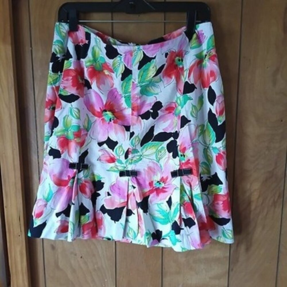 Carolina Blues Plus Women’s Floral Stretch Skirt Size 16W Pink Back Zip
